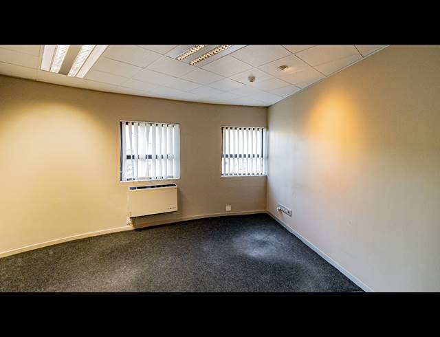 357M² OFFICE TO LET IN PARKTOWN